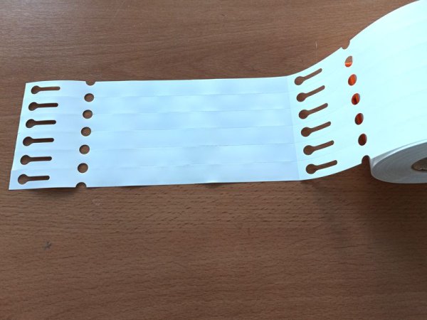 Etykieta pętlowa TT 17 x 250 mm - rolka 1000